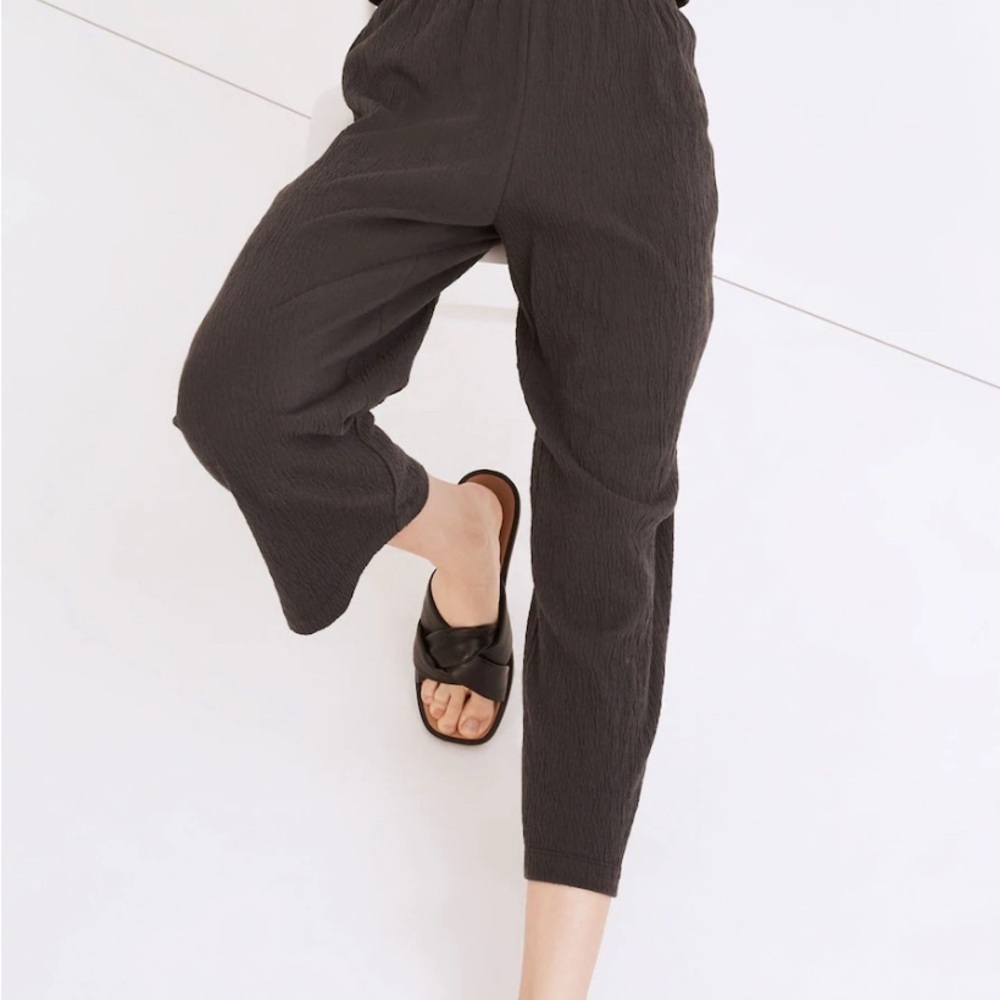 Madewell Gray Capris Lightweight Relaxed Fit
